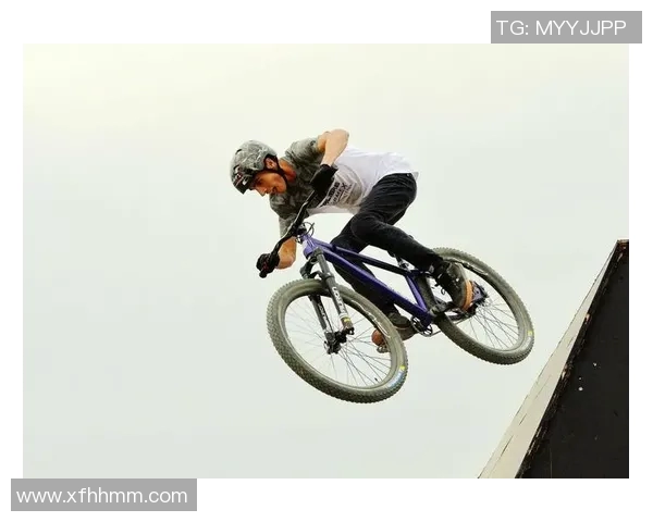 成都极限运动队中路突破战术解析与实践探索 成都极限运动队中路突破战术解析与实践探索