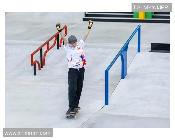 李丽的滑板人生：从初学者到职业选手的成长之路