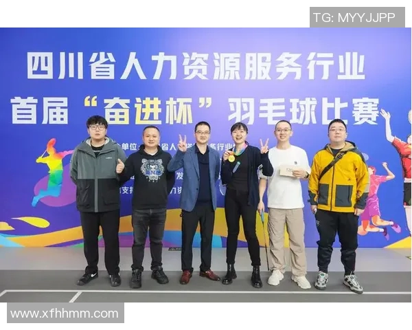 重庆滑板队在全国滑板团队协作排行榜中荣获第十名展现团队实力与拼搏精神 重庆滑板队在全国滑板团队协作排行榜中荣获第十名展现团队实力与拼搏精神