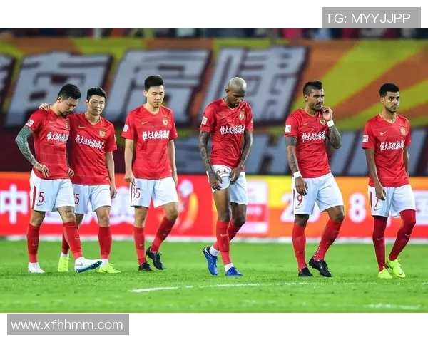 恒丰与上港球迷激情对决共同见证足球魅力与团队精神的碰撞